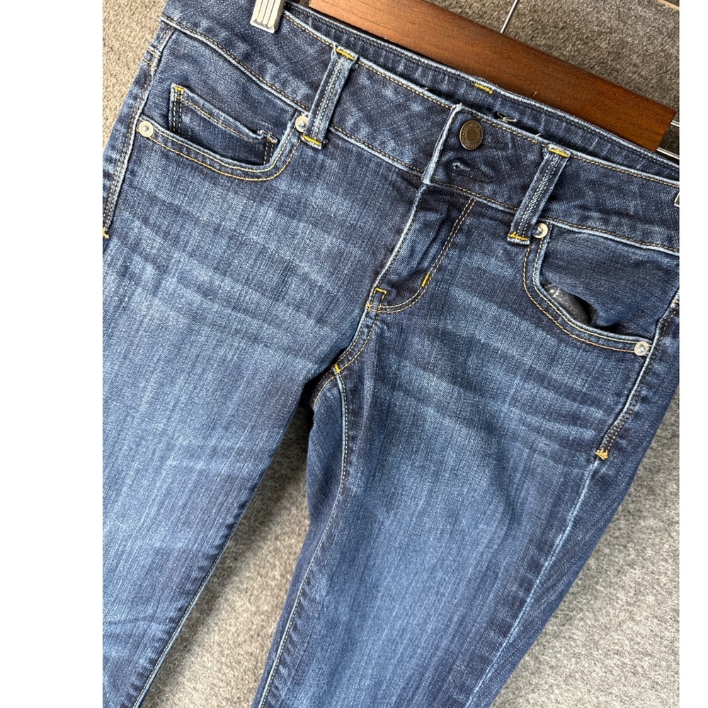 American Eagle Artist Low Rise Straight Leg Jeans Medium Wash Blue Size‎ 4 R EUC
